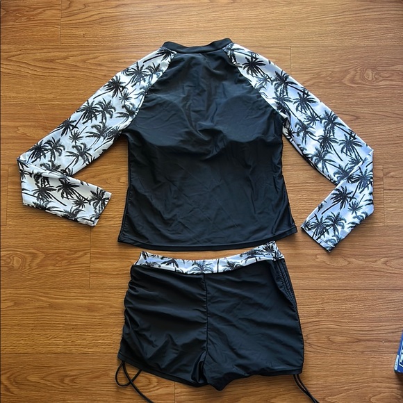 Source Unknown Black and White Palm Tree Swim Set - Picture 4 of 4